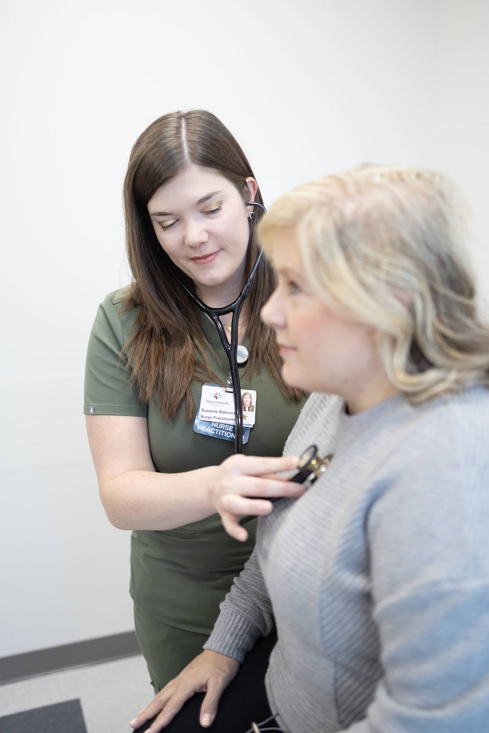 Suzanne Babcock with patient-20251125-009